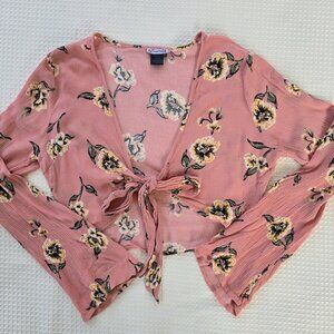Luna Chix Blush Floral Tie Top – Size S